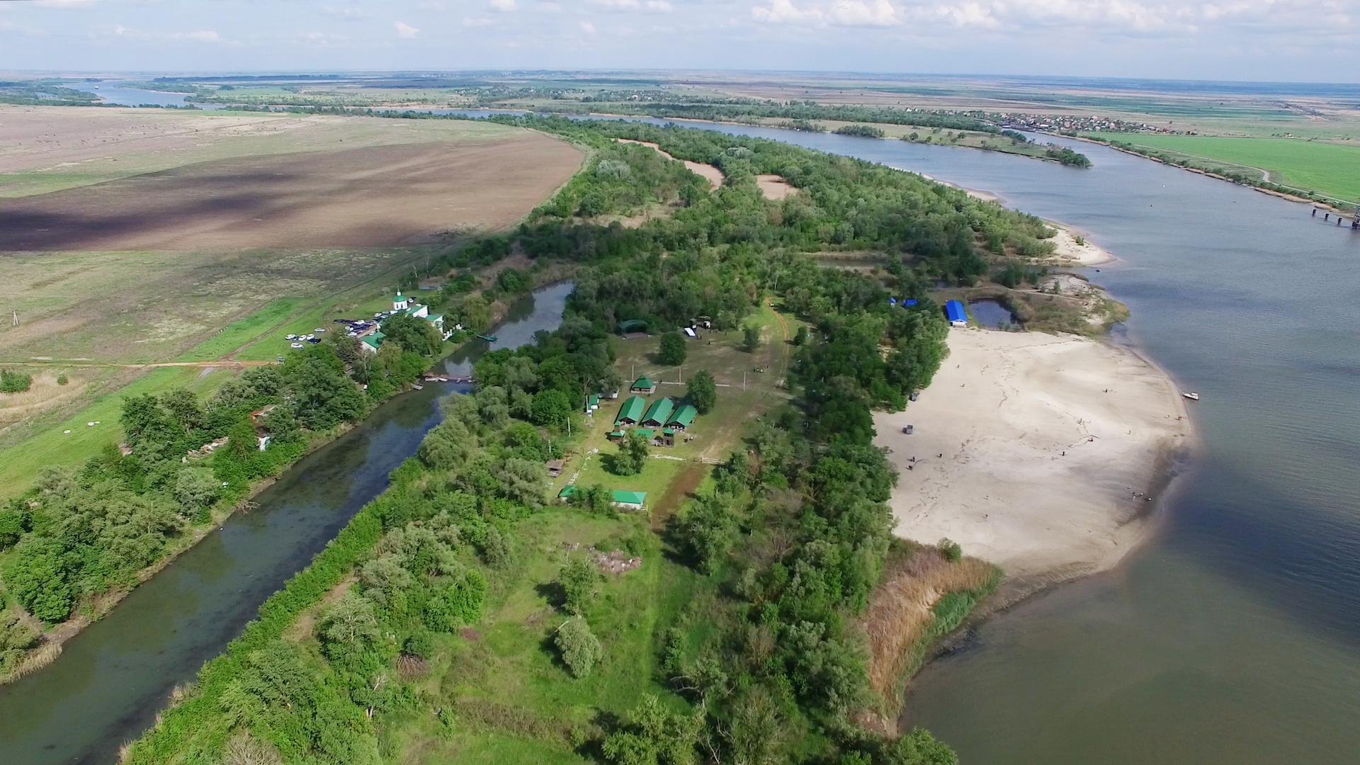 Вид на поселок и реку Дон